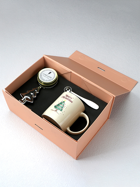 Warm Christmas gift box
