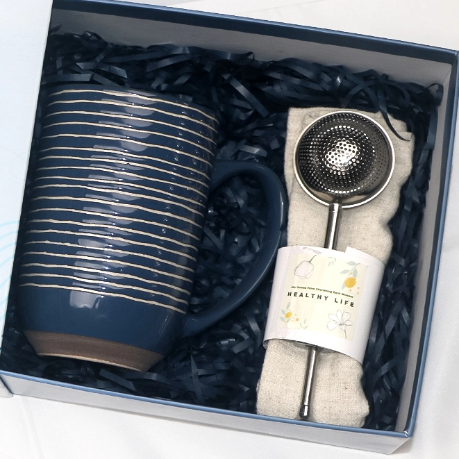 Summer-themed small gift box