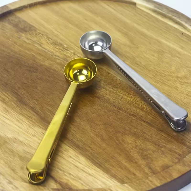  Clamp-round-measuring-spoon