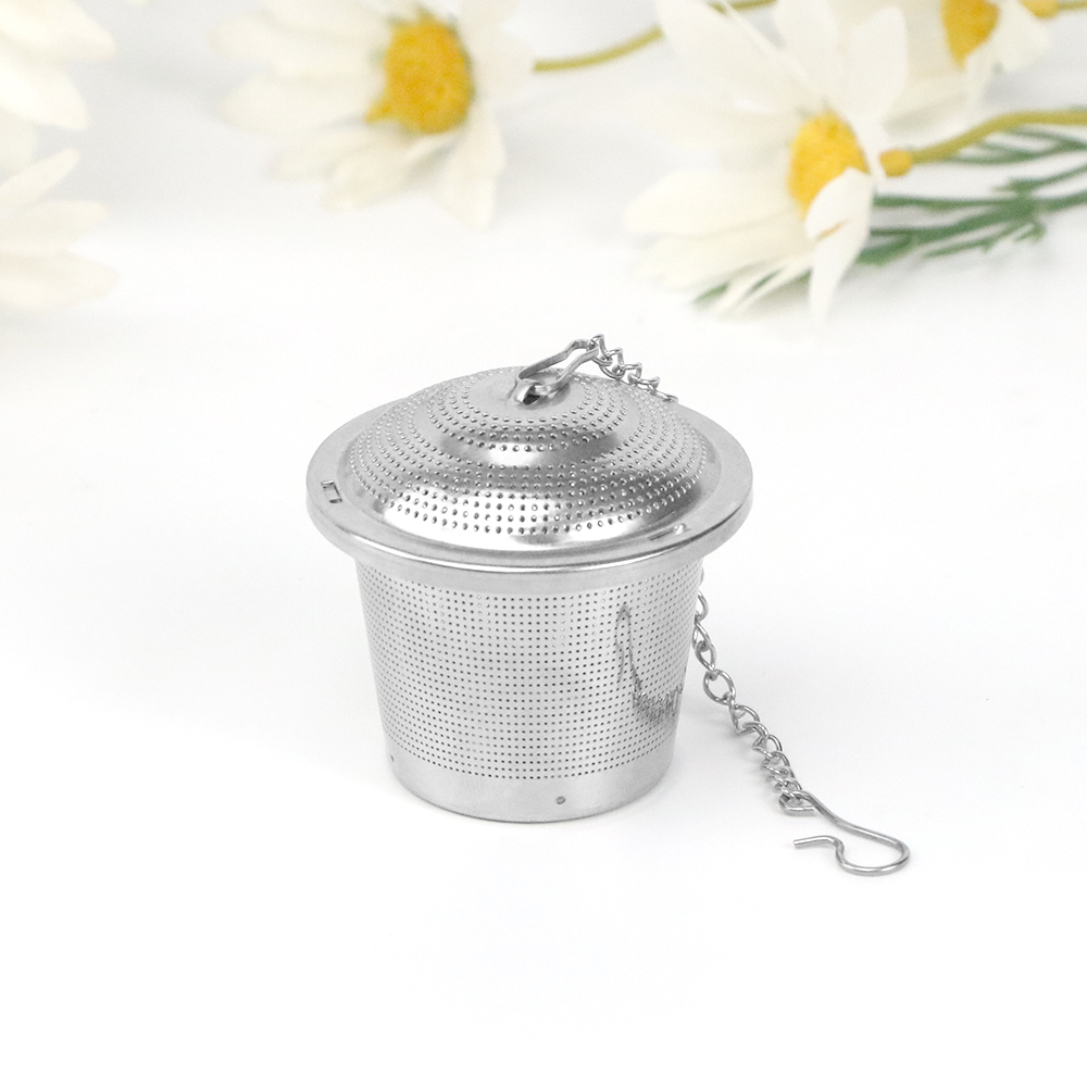 Basket tea infuser with chain