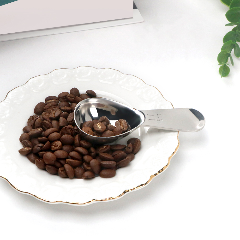 Thickened stainless steel measuring spoon