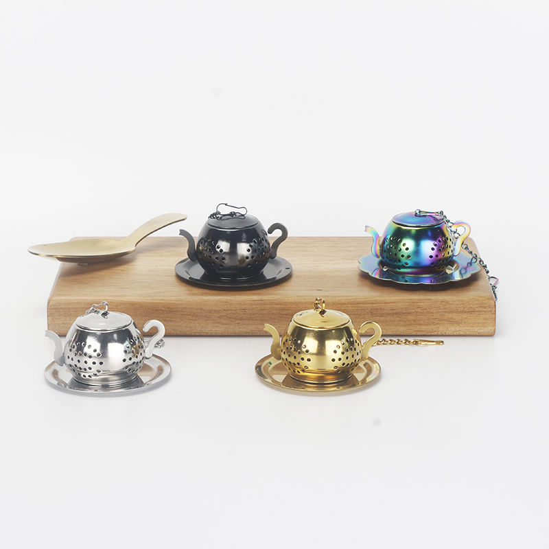 Teapot shape tea infuser with chain
