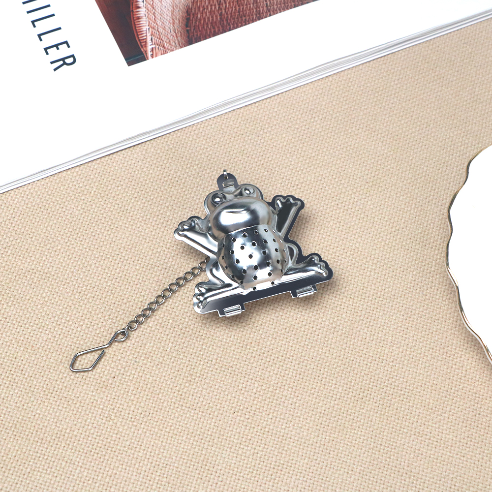 Frog shaped tea infuser with chain